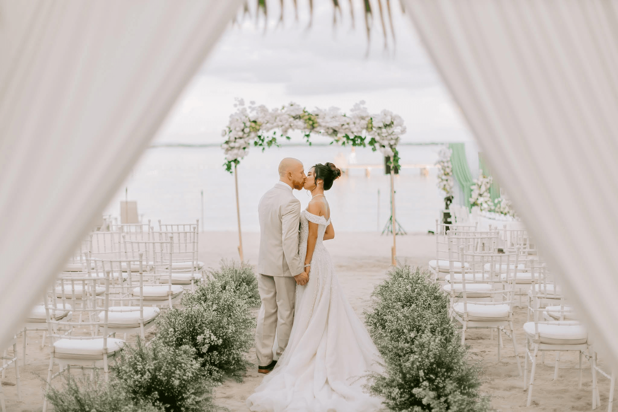 A Pure White Beachfront Ceremony