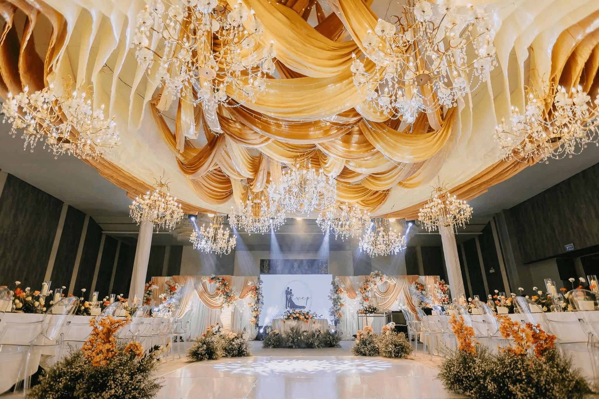 A Grand Golden Ballroom Affair