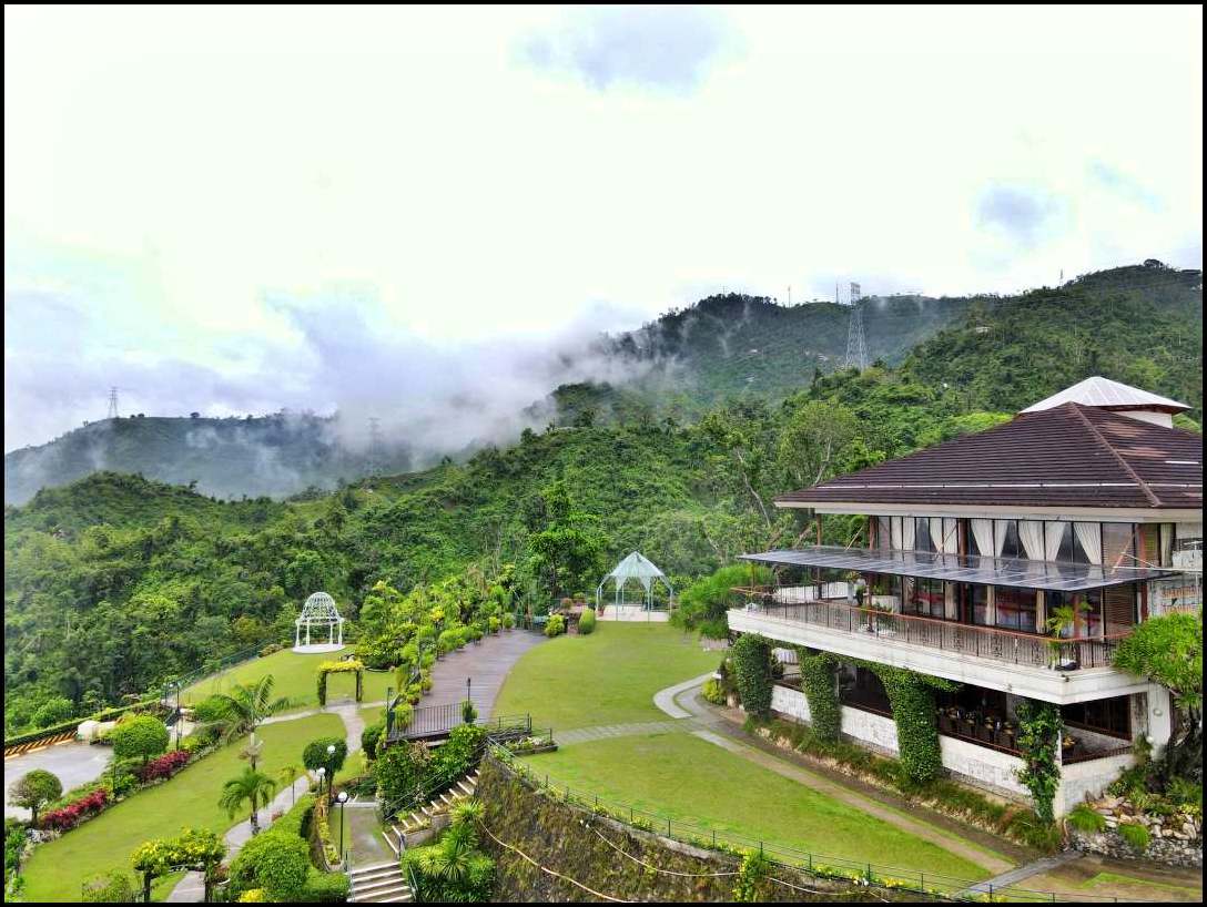 Chateau de Busay venue